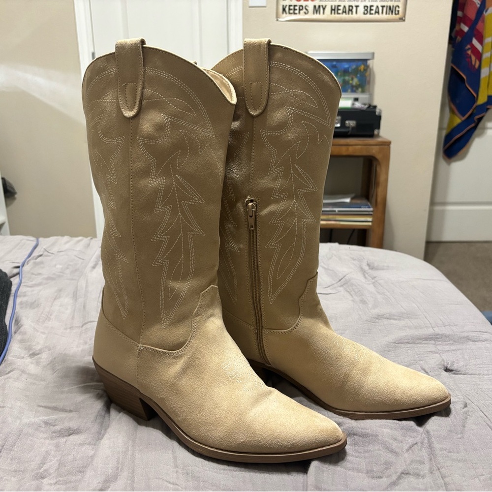 Tan Western Cowboy Boots